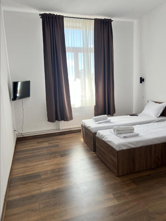 Hotel The Dot Mediaş Zewnętrze zdjęcie